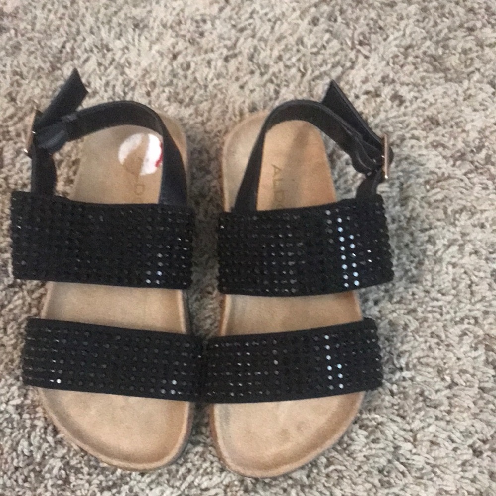 Also sandals